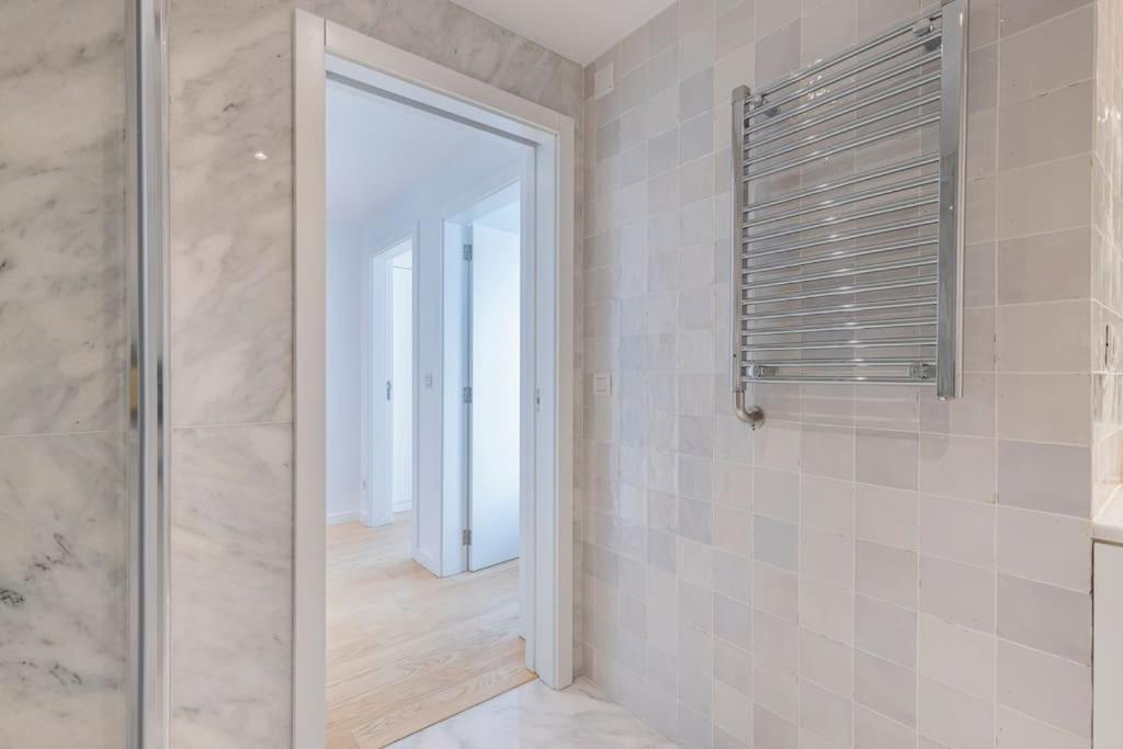 Campolide Lovely 2 Bedroom By Innkeeper ลิสบอน ภายนอก รูปภาพ
